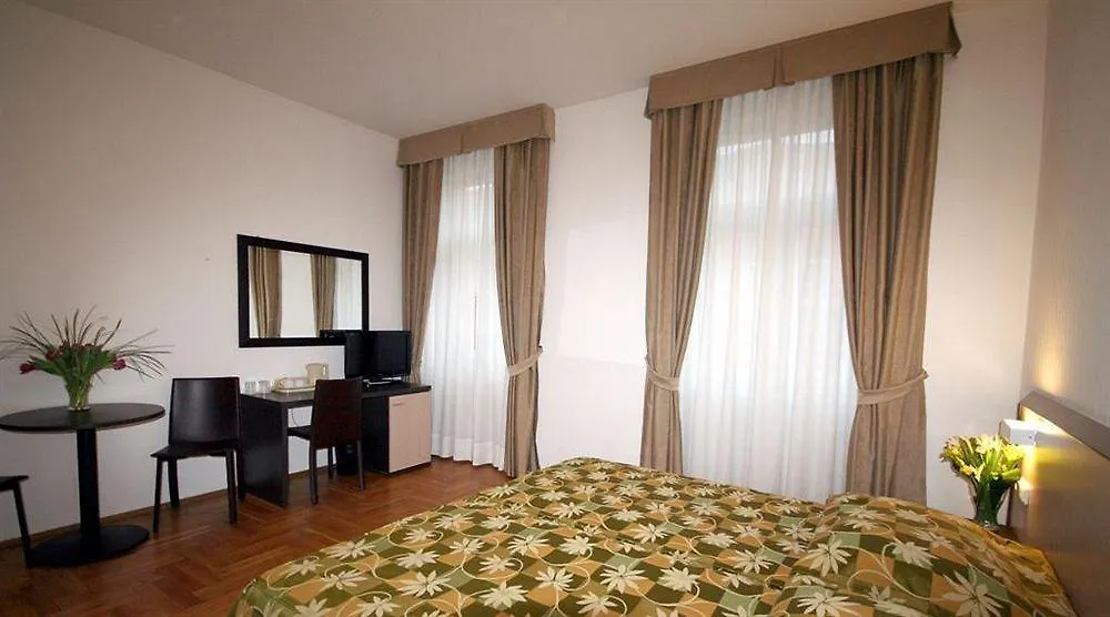 Hotel Praga 1 Прага